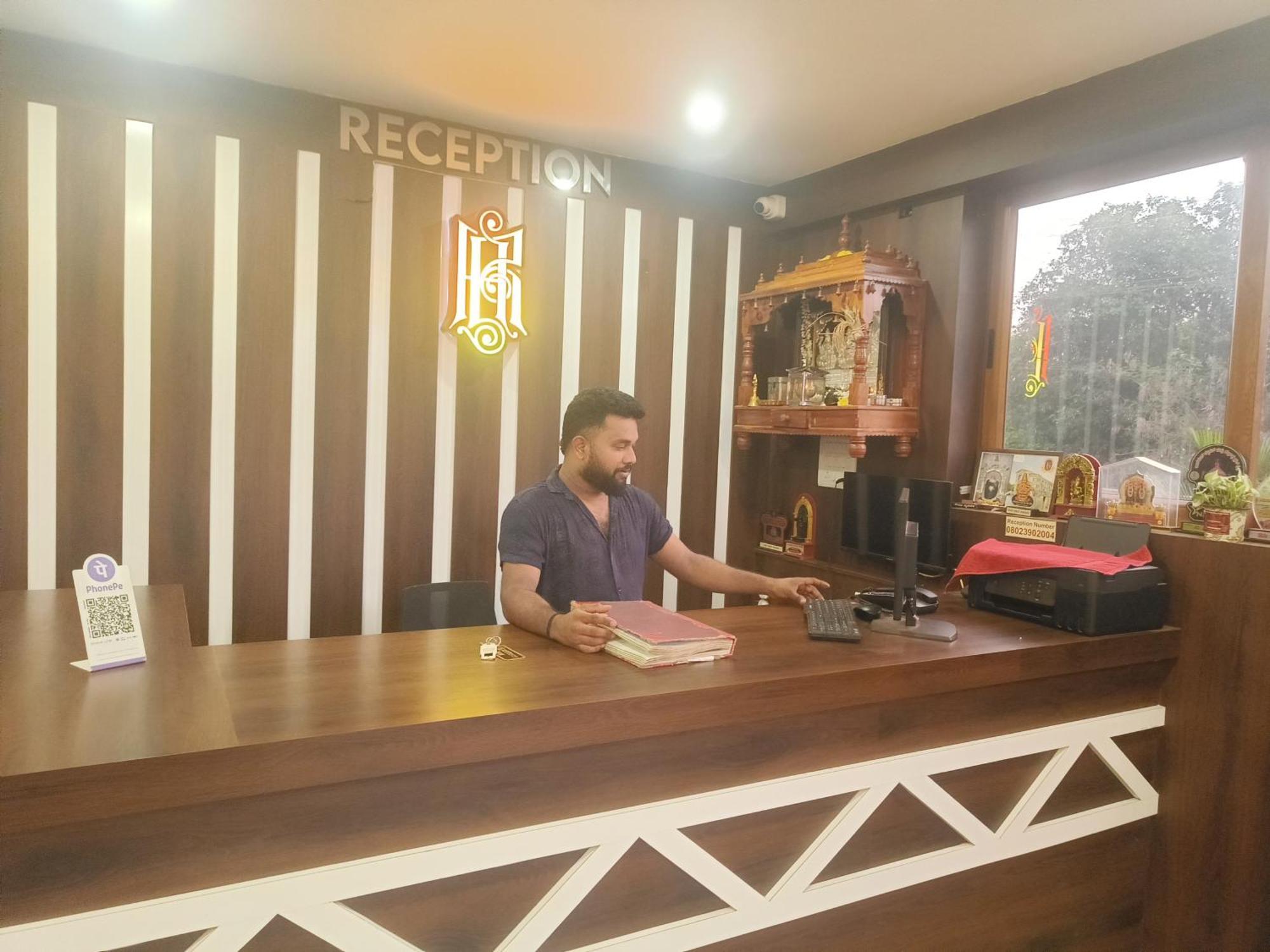 Hotel Radhma Residency 우두피 외부 사진
